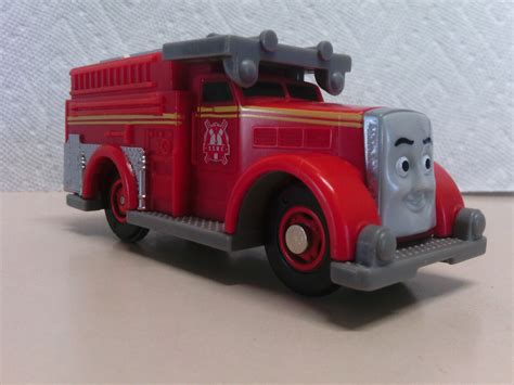 Thomas Friends Trackmaster Flynn Fire Truck Motorized Battery Train