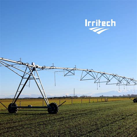 Modern Agricultural Equipments Center Pivot Irrigation Pump Solar System Senninger Iwob