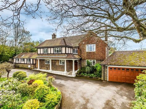 5 Bed Detached House For Sale In High Trees Road Reigate Surrey Rh2