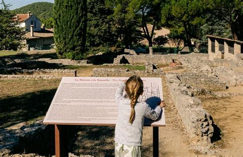 Sites Antiques De Vaison La Romaine Provence Romaine