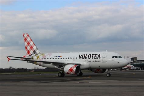 Volotea Inaugura Le Nuove Rotte Da Alghero Per Torino E Per Napoli