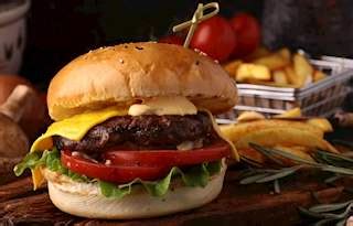 KiwiBurger | Traditional Burger From New Zealand | TasteAtlas