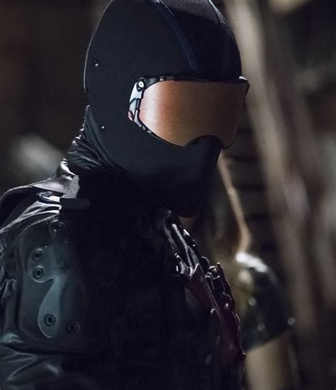 Arrow Reveals Vigilantes Identity In Deathstroke Episode