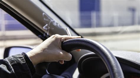 Smoking While Driving A Car Thecarplus