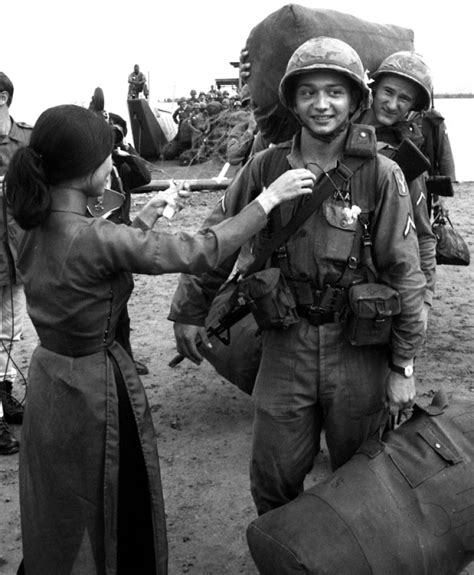 Vung Tau 1966 Us Soldiers Arrive In Vietnam Gary Coope Flickr