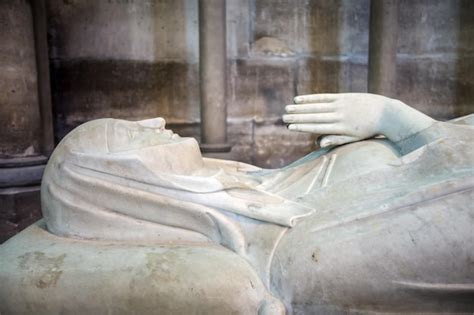 Premium Photo | Tombs of the kings of france in basilica of saintdenis