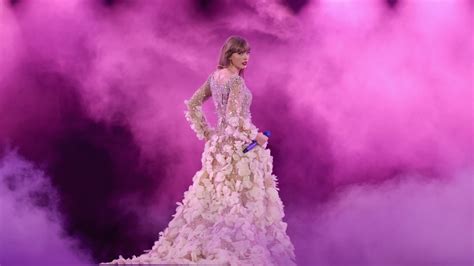 Taylor Swift Announces Speak Now Taylors Version