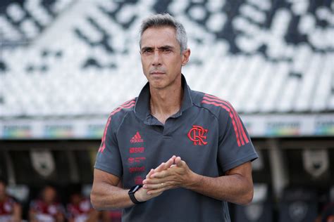 Estreia De Paulo Sousa No Flamengo Completa Um M S Confira Os