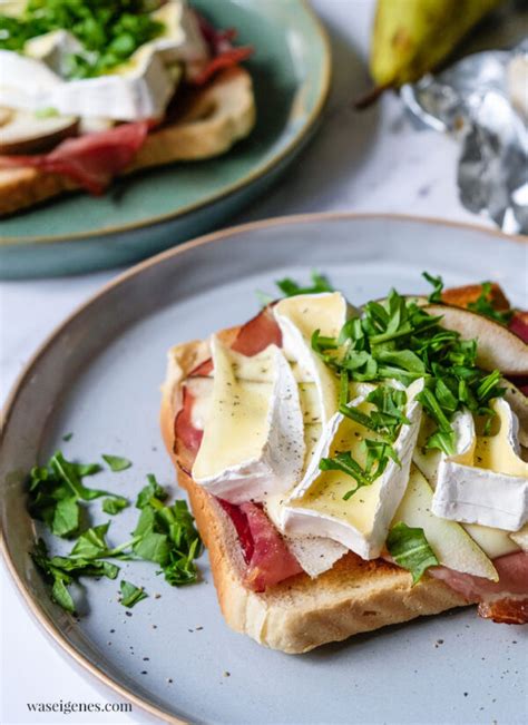 Toast Mit Camembert Birne Und Schwarzw Lder Schinken Was Eigenes