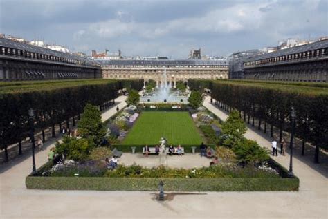 Jardin Du Palais Royal, Paris | Ticket Price | Timings | Address: TripHobo