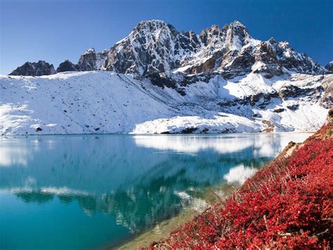 Gokyo Lakes Trek Stunning Trek To The Emerald Lakes Nepal