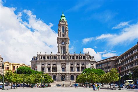 Porto First Discovery Walk And Reading Walking Tour