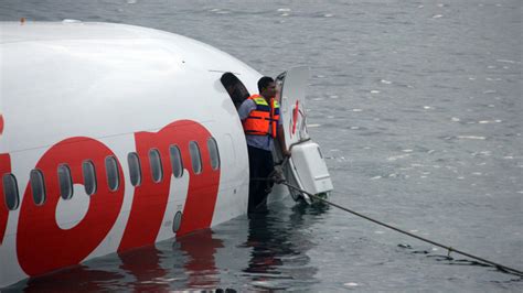 Foto Video Pengangkatan Cvr Kotak Hitam Lion Air