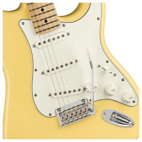 Fender Player Stratocaster MN Buttercream Gear4music