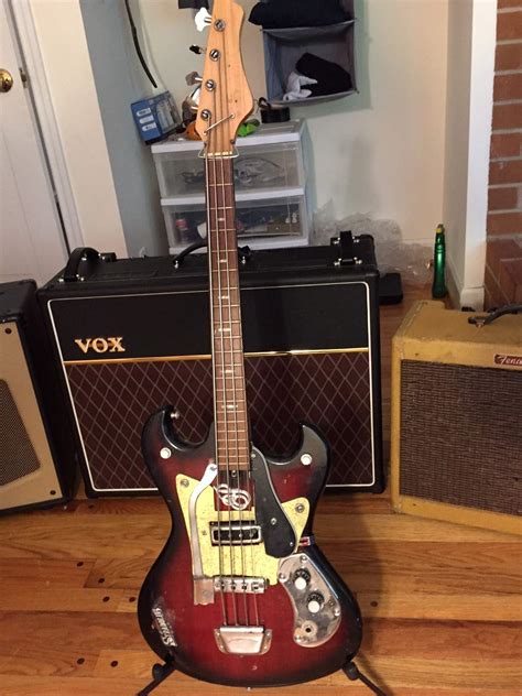 Pawn Shop Bass 1