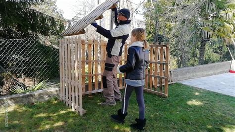 Casetta Di Legno Come Costruire Una Casetta Con Bancali Usati 1