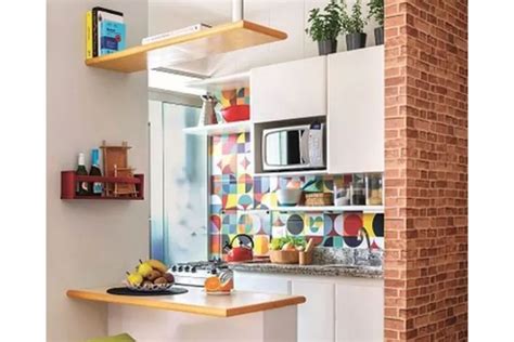 Tips Desain Kitchen Set Dengan Colour Full Pada Dapur Kecil