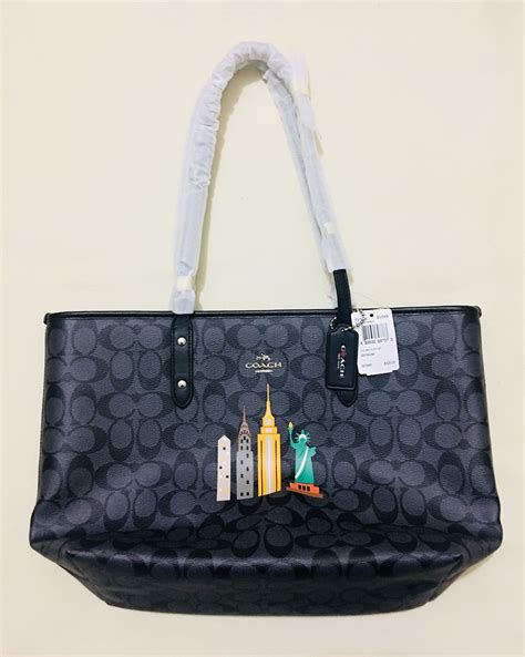 Coach Nyc Skyline City Zip Tote Women S Fashion Bags Wallets Cross