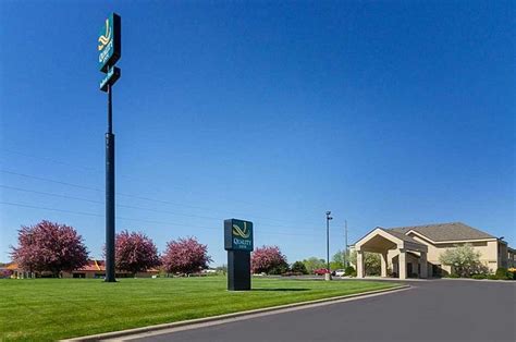 QUALITY INN FAIRMONT - Prices & Hotel Reviews (MN)