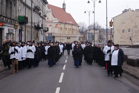 Droga Krzy Owa Przesz A Ulicami Kalisza Zdj Cia Film Kalisz Nasze