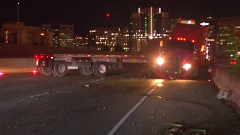 Jackknifed Big Rig Snarls Traffic On I 880 In Oakland Abc7 San Francisco