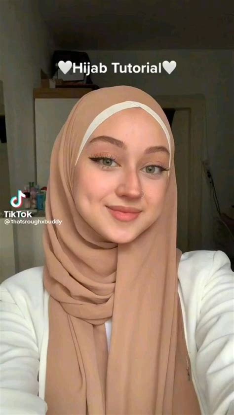 Pin By Nowshin Safa On Pins By You Hijab Tutorial Hijab Fashion