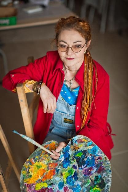 premium photo portrait   creative person   working environment