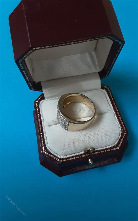 Antiques Atlas 18ct Gold Diamond Ring