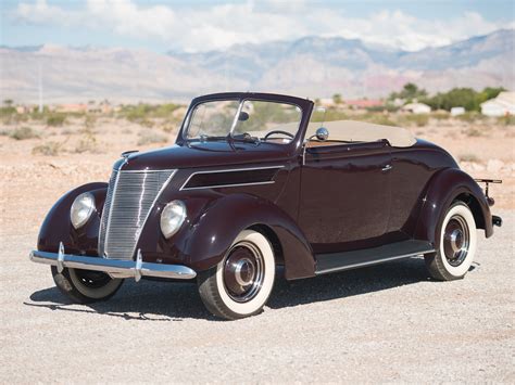 1937 Ford V 8 DeLuxe Roadster Motor City 2016 RM Sotheby S