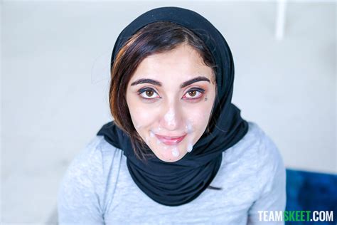 Horny Arabic Lady Jezebeth Bends Over For Deep Pussy Pounding Photos