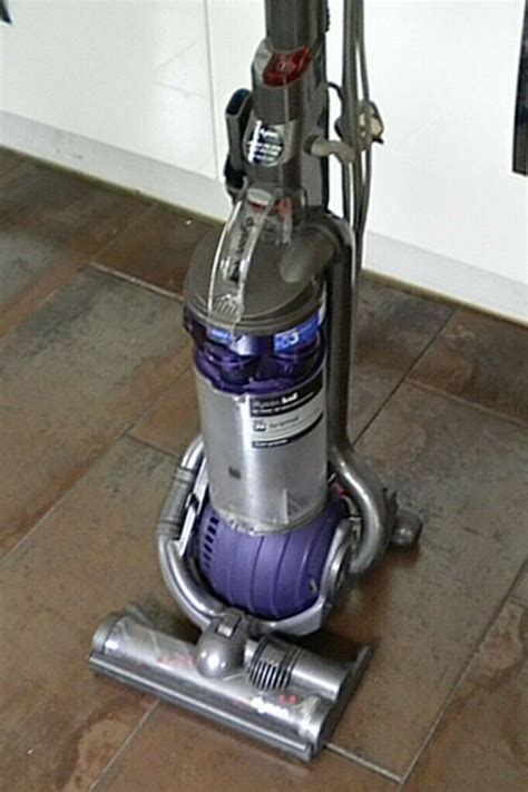 Dyson Dc Multi Floor Lightweight Ball Upright Vacuum Cleaner In