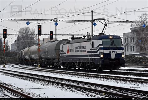 Siemens Vectron AC 193 817 4 Operated By Retrack Slovakia S R O