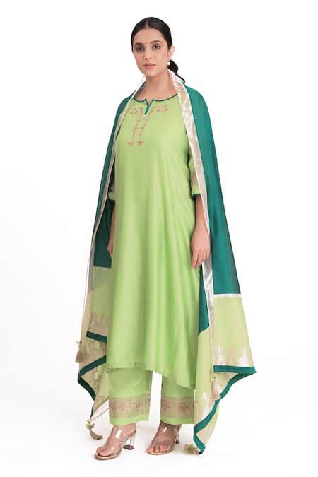 Buy Green Kurta Chanderi Silk Embroidered Thread Placement Pant Set For