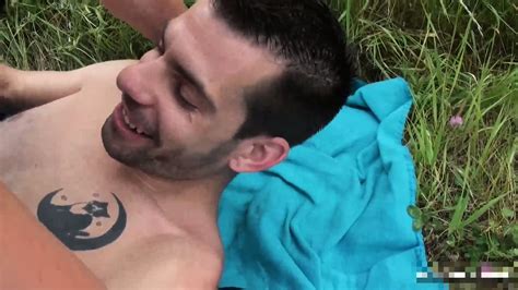 La Milf Française Mandy Baisée En Extérieur