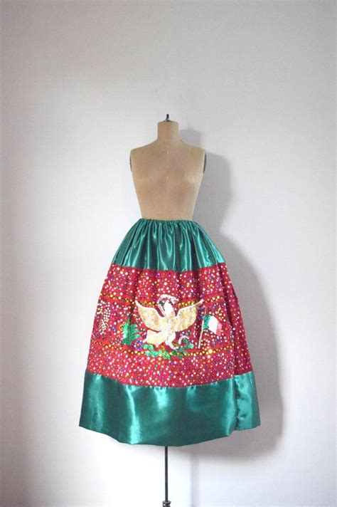 SALE Hand Embroidered Mexican China Poblana Skirt China Poblana