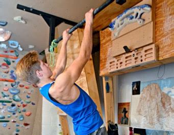 The Best Exercise You Re Not Doing The Scapular Pull Up Training