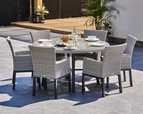 Supremo Catalonia Seat Round Dining Set Garden Furniture