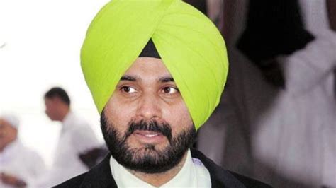 Navjot Singh Sidhu Praises Imran Khan For Opening Kartarpur Corridor