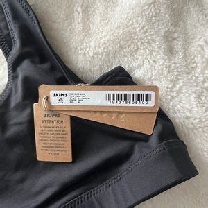 Skims Swim Nwt Skims Recycled Bikini Top In Onyx Poshmark