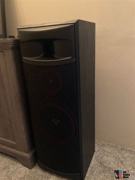 Two Cerwin Vega Xls Floor Standing Speakers Photo Uk