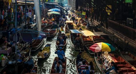 Which floating markets to visit in Bangkok