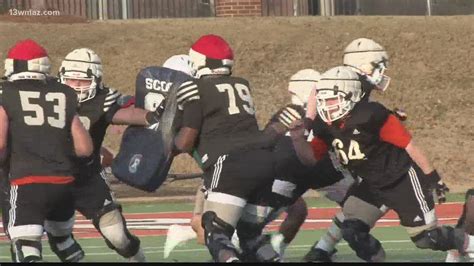 Mercer University begins spring football | 13wmaz.com