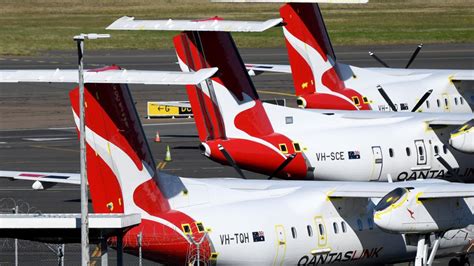 Qantas Announces 5000 For Thousands Of Airline Employees 7news