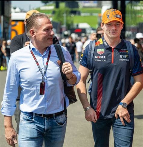 Checo Pérez papá de Max Verstappen lo defiende tras los problemas en