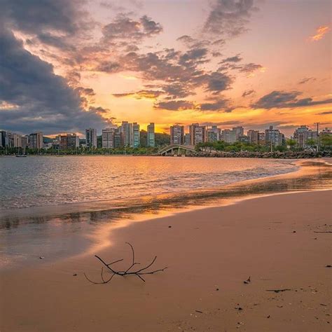 Praia Do Canto Em Vitória Es Foto Castelari22