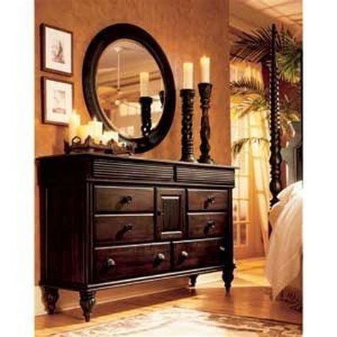 How To Decorate A Bedroom Dresser: 18 Stylish And Practical Ideas - DECOOMO