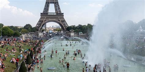 Photos of Europe Heatwave - Europeans Deal with Record Temperatures