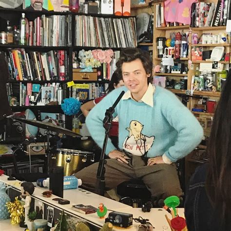 Harry filming NPR Tiny Desk (x) - 25/02/20 — hl update