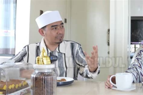 Heboh Ustaz Solmed Pamer Rumah Mewah Curhat Nyaris Bangkrut Hingga