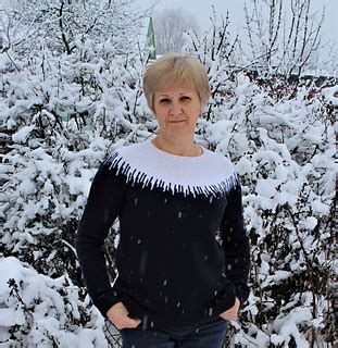 Ravelry: The Glimpses of the Moon pattern by Tatiana Mitrushkina